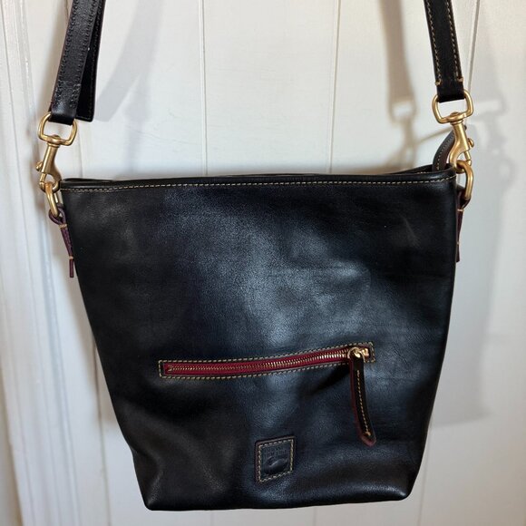 Dooney & Bourke Medium Crossbody - Picture 1 of 3